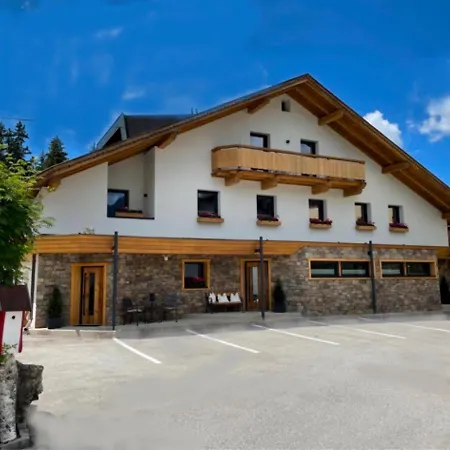 Ausserladscheider Apartment *